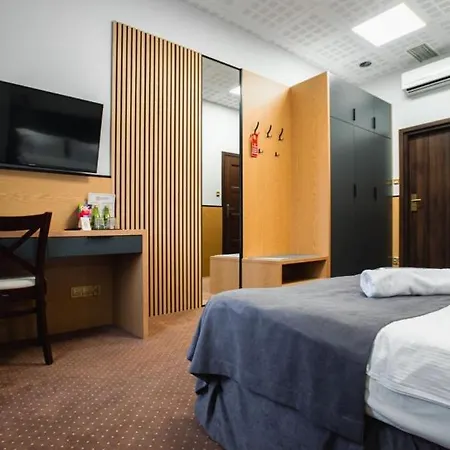 Hotell Poniatowski 3*