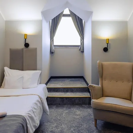 Poniatowski 3* Radom