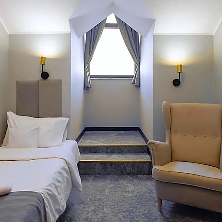 Hotell Poniatowski 3*