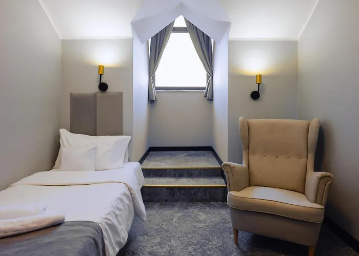 Poniatowski 3* Radom